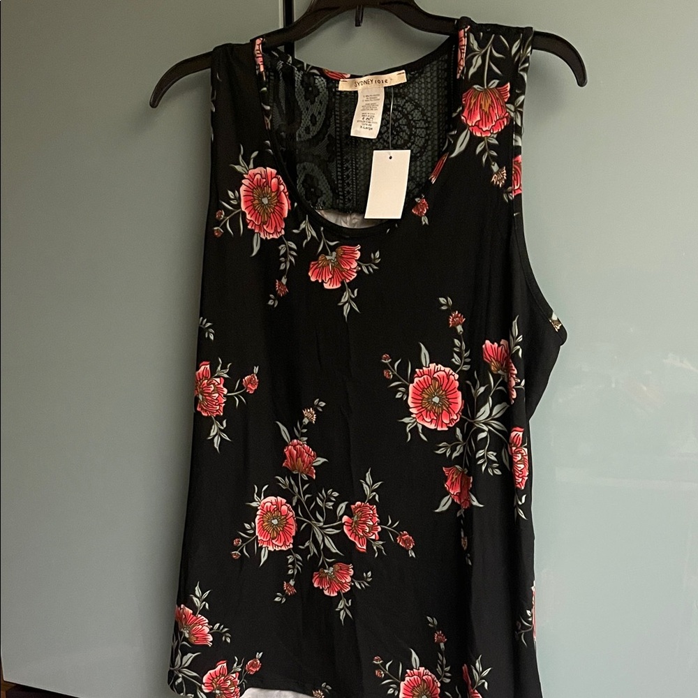 Chic Black Floral Tank Top